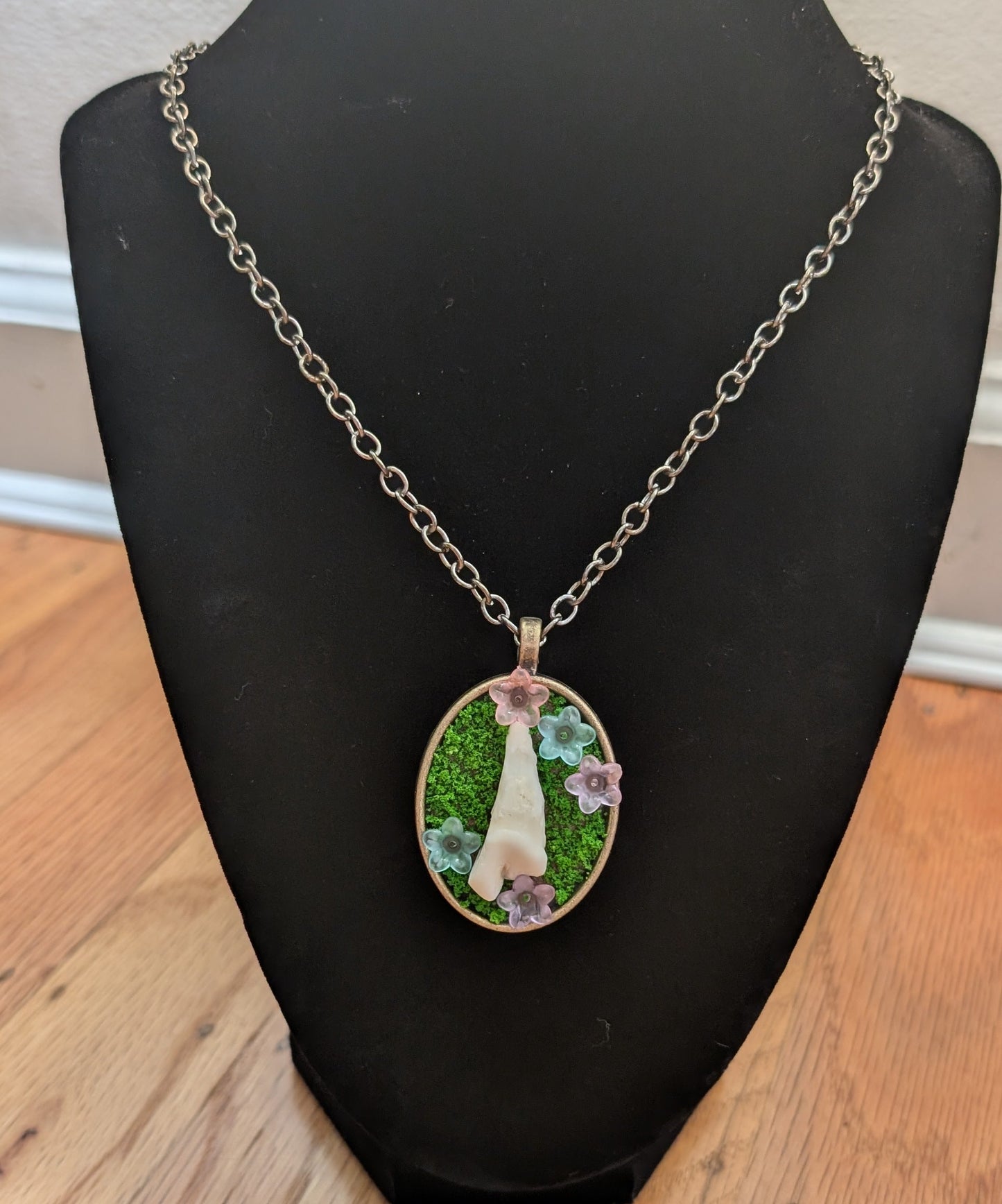 Dog Tooth & Flower Necklace
